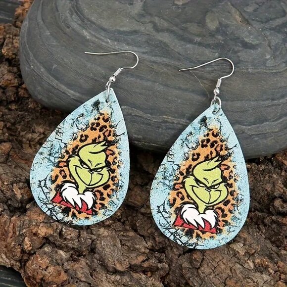 #42 Leopard Print Grinch Teardrop Earrings Leather Double-Sided Dangle Earrings - Picture 1 of 1